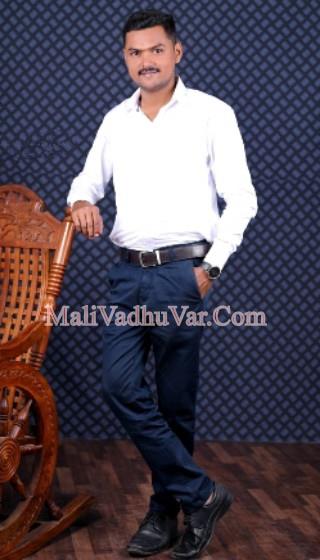 profile-photo profile-photo