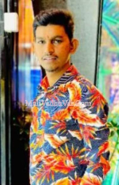 profile-photo profile-photo