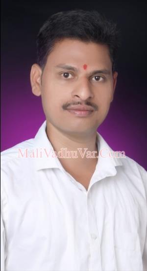 profile-photo profile-photo