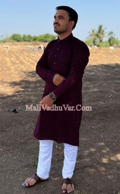 profile-photo profile-photo