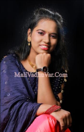 profile-photo profile-photo